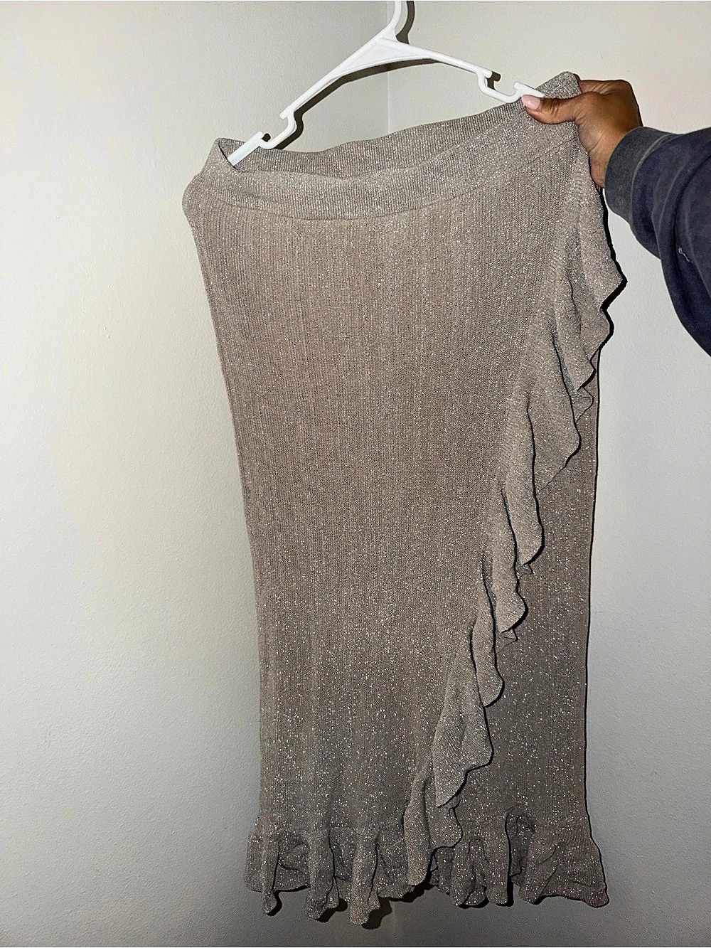 House of Harlow Metallic Knit Maxi Skirt Like New